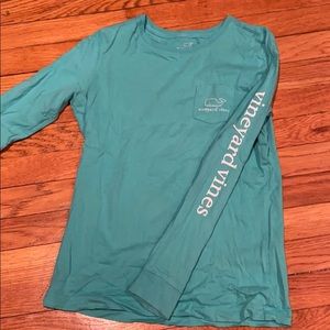 Vineyard vines long sleeve tee